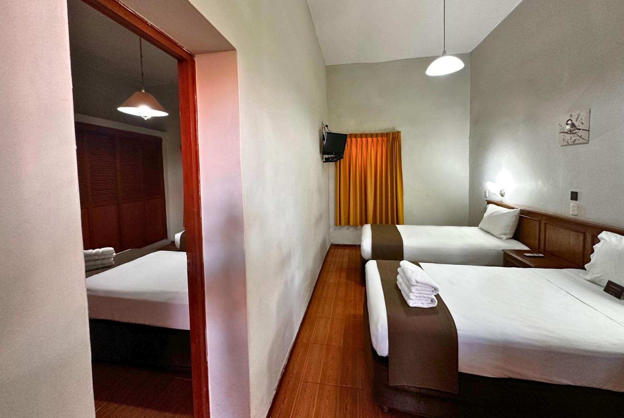Dm Hoteles Mossone - Ica Esterno foto