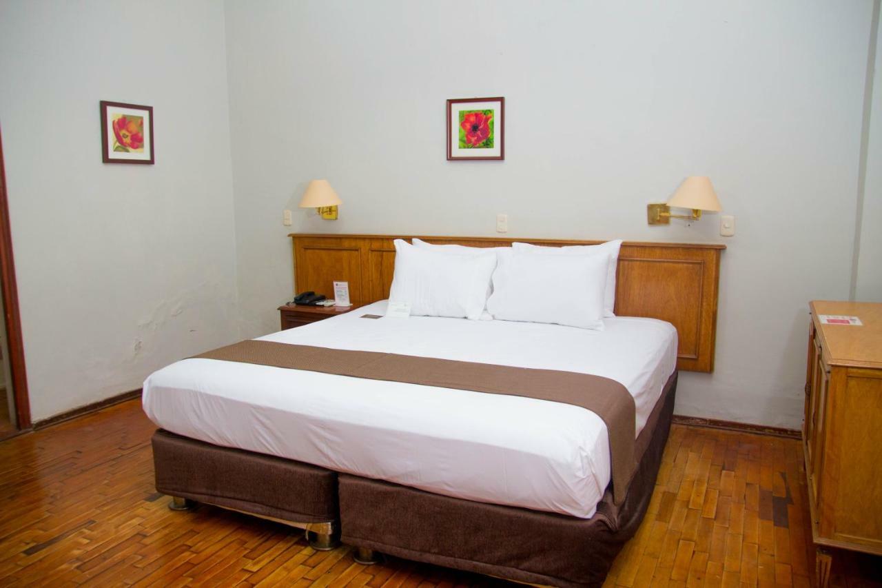 Dm Hoteles Mossone - Ica Esterno foto
