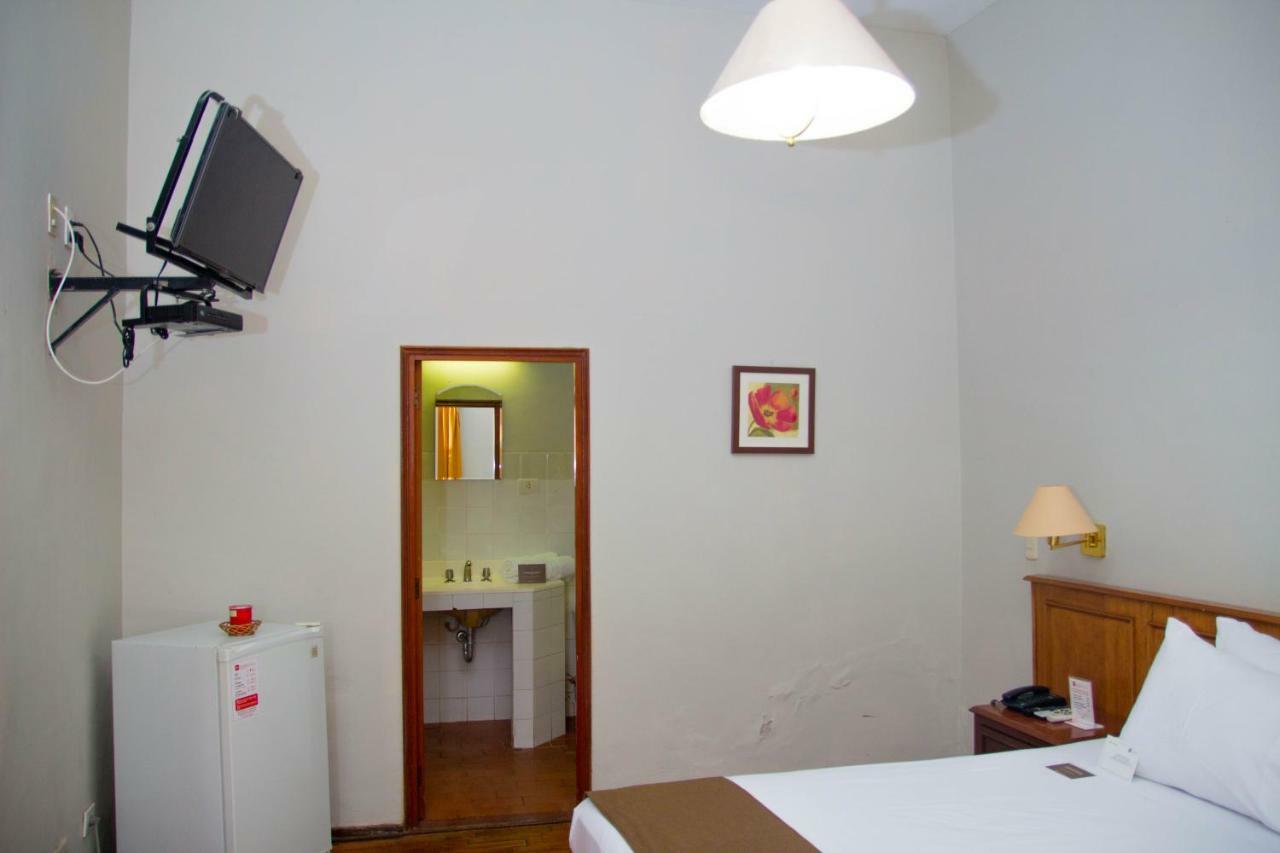 Dm Hoteles Mossone - Ica Esterno foto